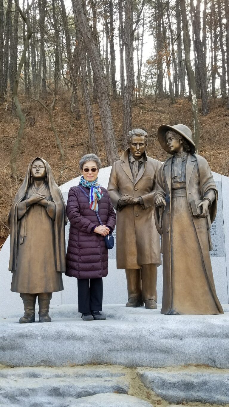 유관순 열사와 앨리스 샤프 (Alice Sharp) 선교사 부부의 동상 제막식에 다녀와서