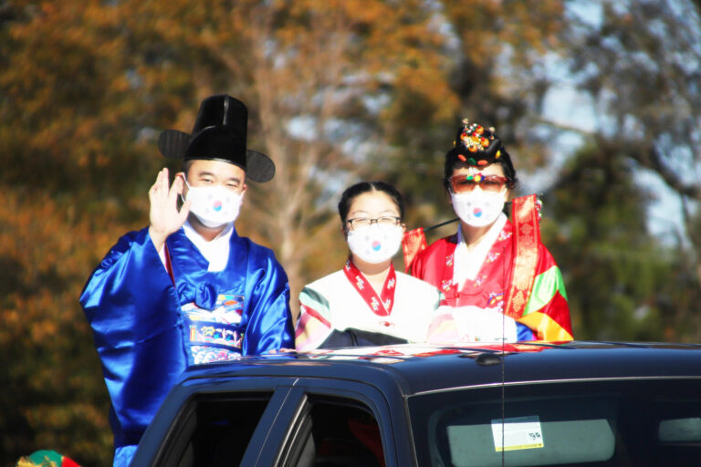 [로컬 소식] 그린빌 한국문화원 크리스마스 퍼레이드